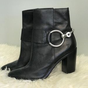 Almost new Frye boots!
